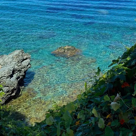 La Source Naturelle Apartment *